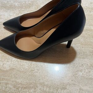 Jessica Simpson Classic Black Pointed-Toe Women's Pumps